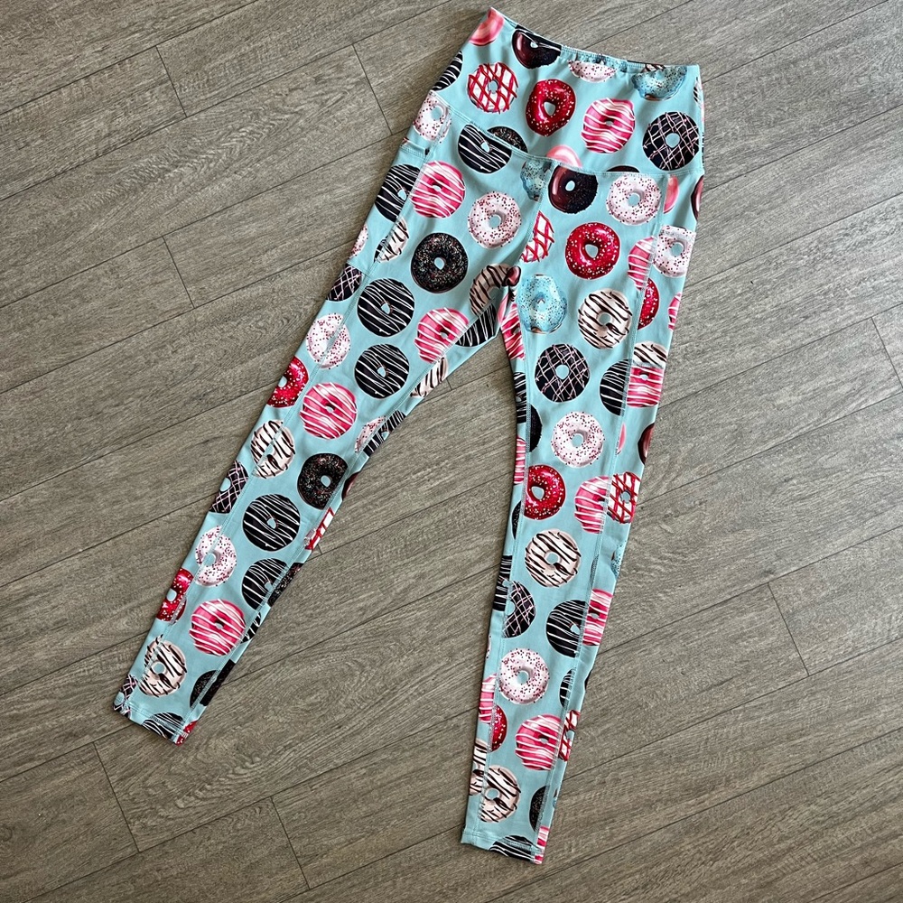 Muscles plus Donuts High Rise Athletic Multicolor
Fun Quality Soft Leggings